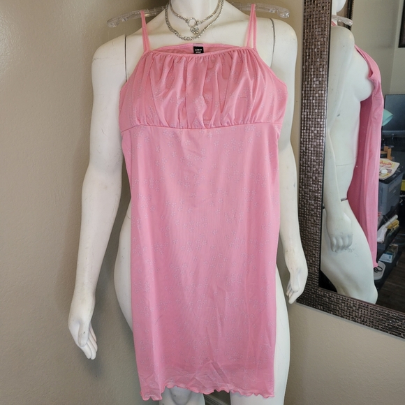 Cute and light dress - Picture 4 of 6